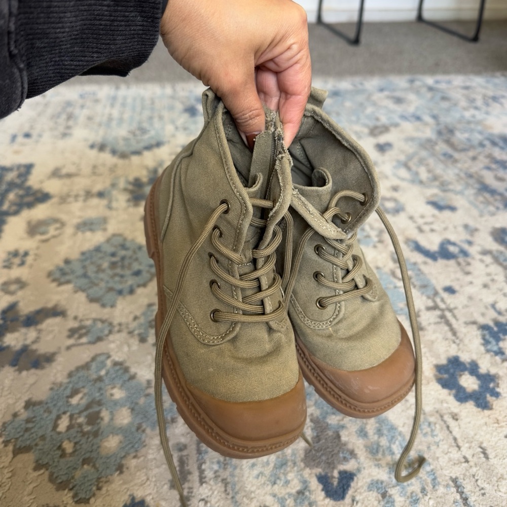 Zara Kids Boots in Olive and Brown